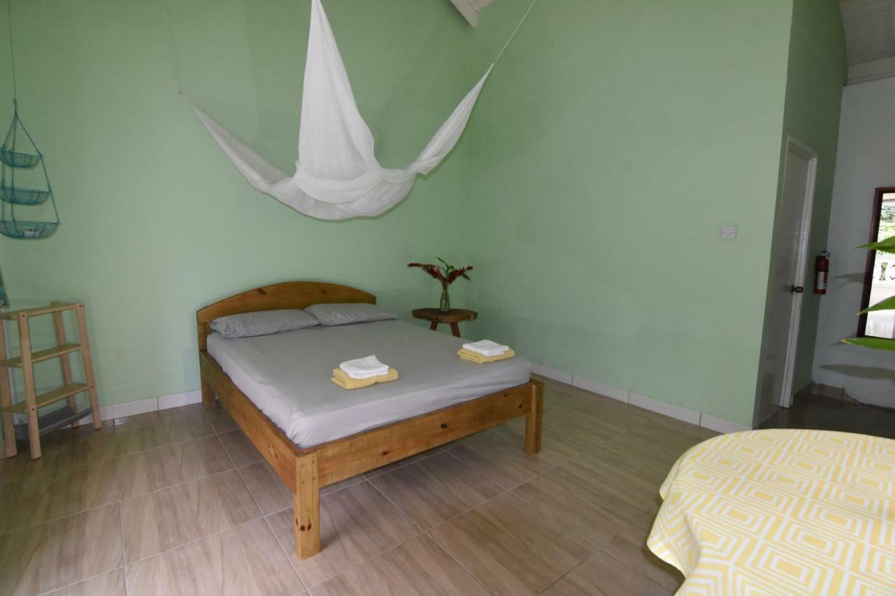 Soufriere Guesthouse Экстерьер фото